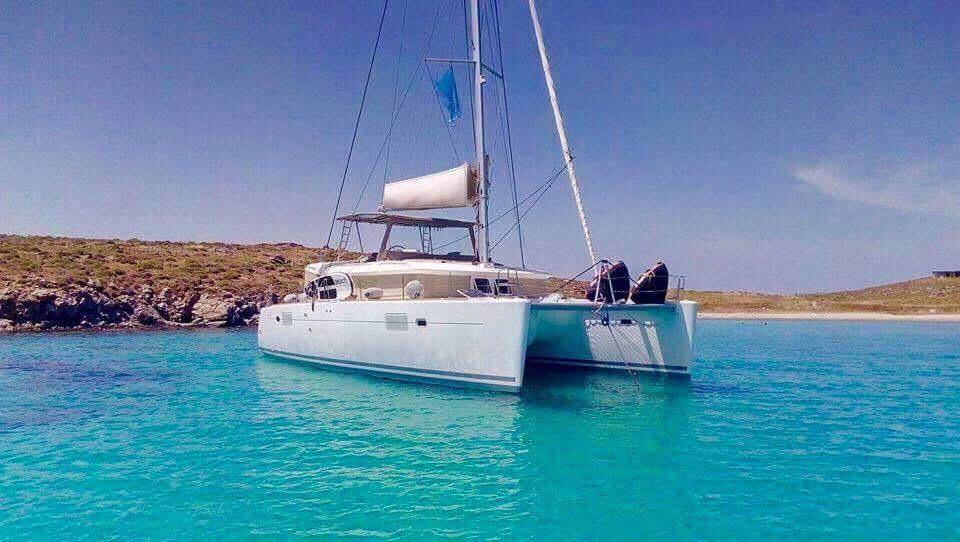 Crewed catamaran New Horizons for charter in Greece