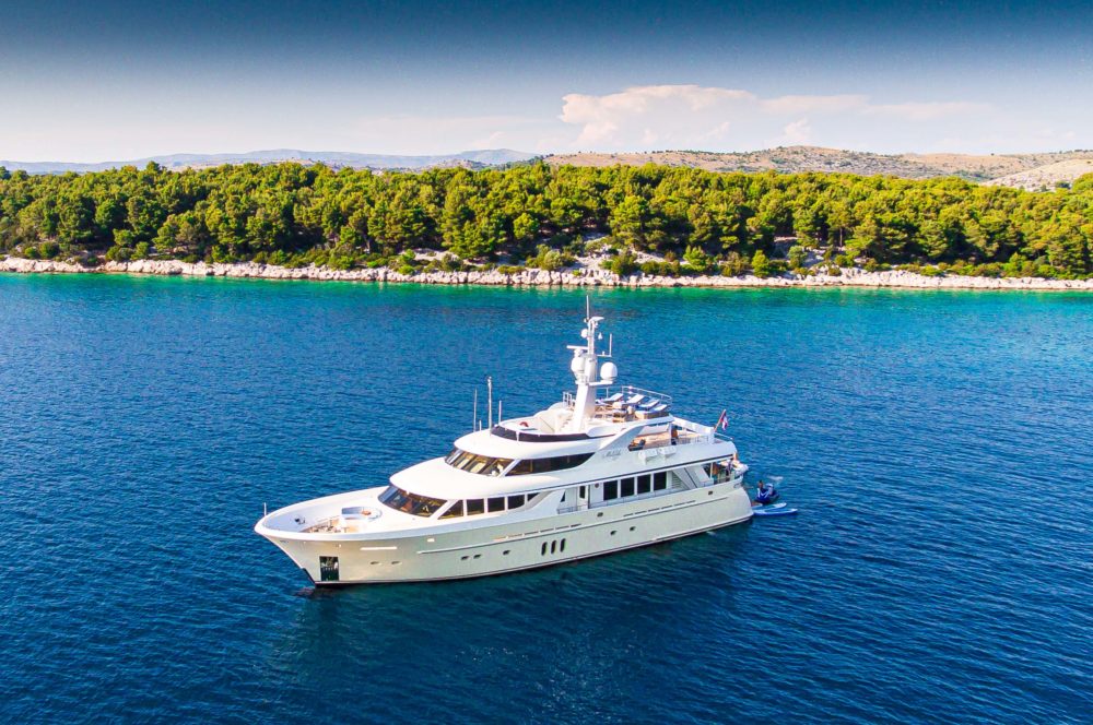 large croatia yacht charter