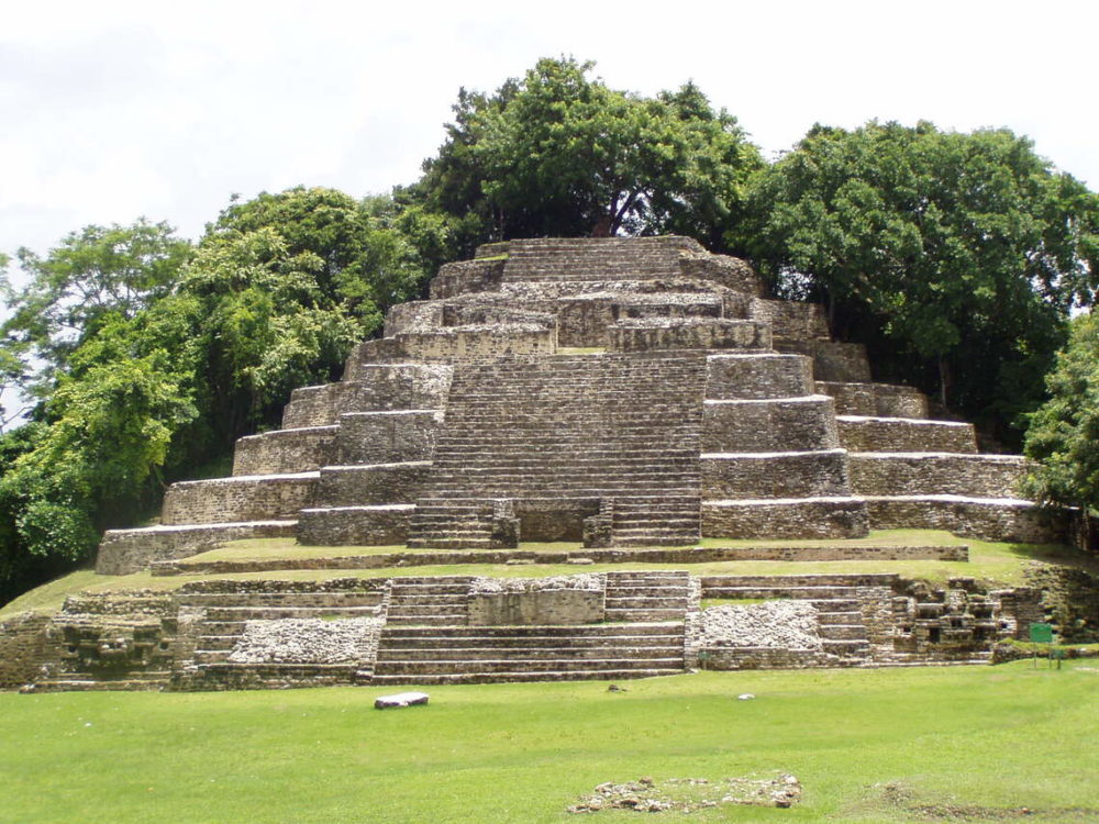 See the Mayan ruins on Central America Yacht Charter