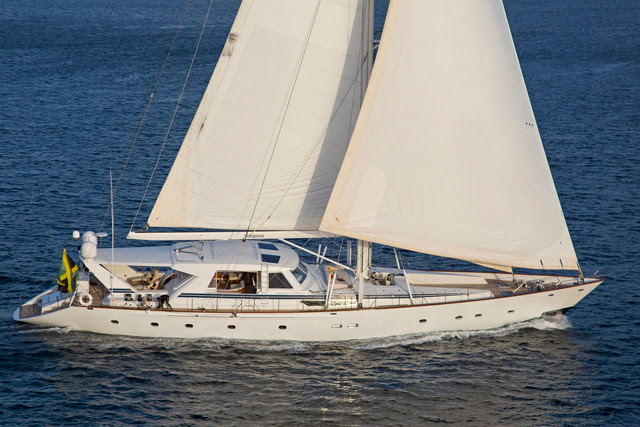 A sailing yacht with Well-Traveled Crew Delivers Excitement