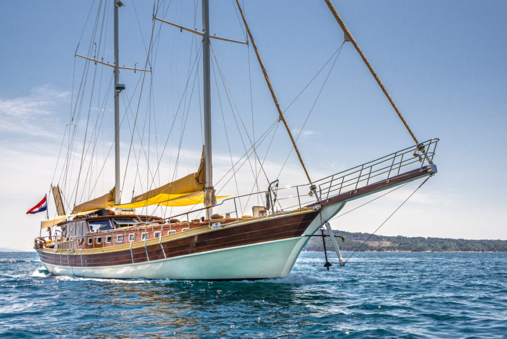 Croatia charter motor-sailor Angelica