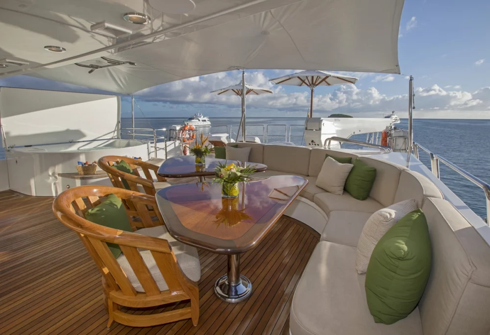 Luxury motor yacht Antares