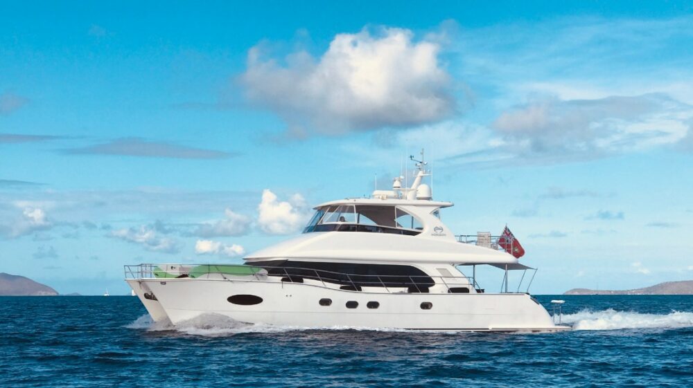 Power catamaran SEA BOSS