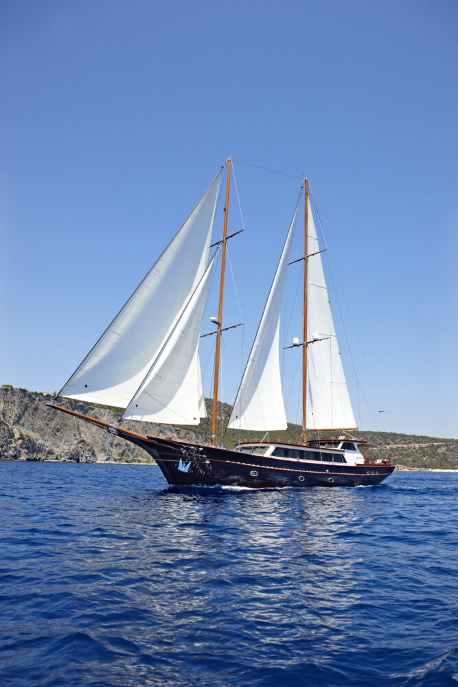 The IRAKLIS L can take you on a Greece Summer 2022 Yacht-Charter