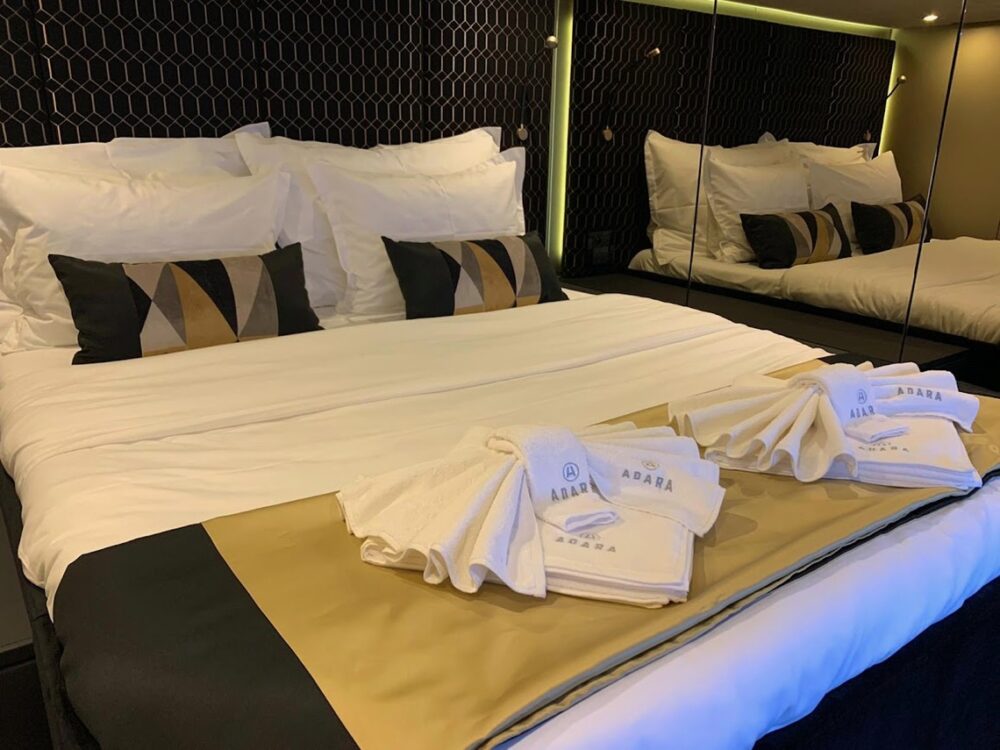 Comfortable and luxurious cabin
