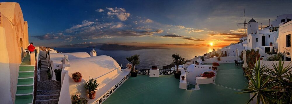 Sunset in Santorini, Greece. Photo by Julius Silver on Pixabay.