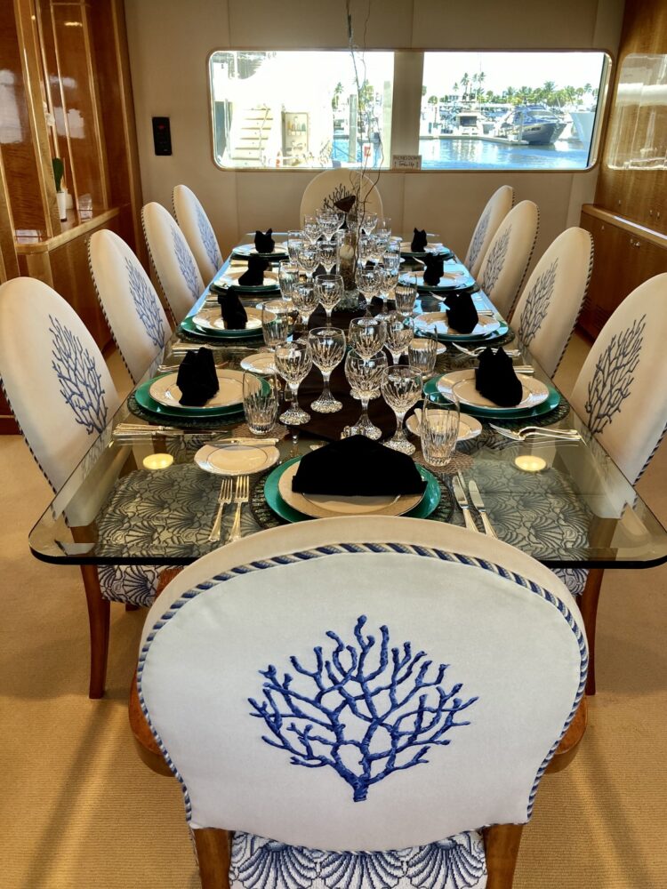 Table setting on board M/Y RENA