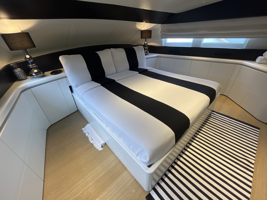 motor yacht project steel bedroom