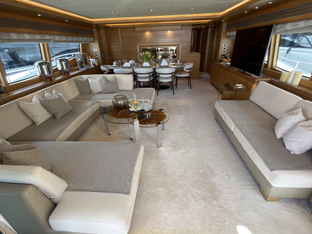 SEVEN S' salon. Greece May Charter special