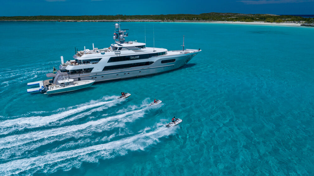 Motor Yacht Charters 100ft to 149ft Bahamas July 4 Charter on STARSHIP