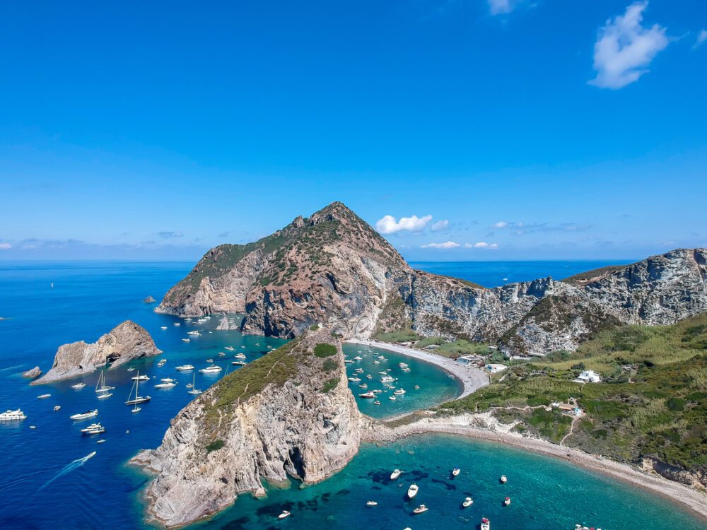 Palmarola, a great amalfi coast yacht rental destination