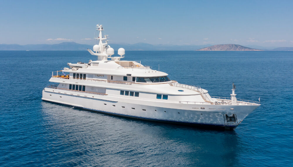 Superyacht VERA Greek charter