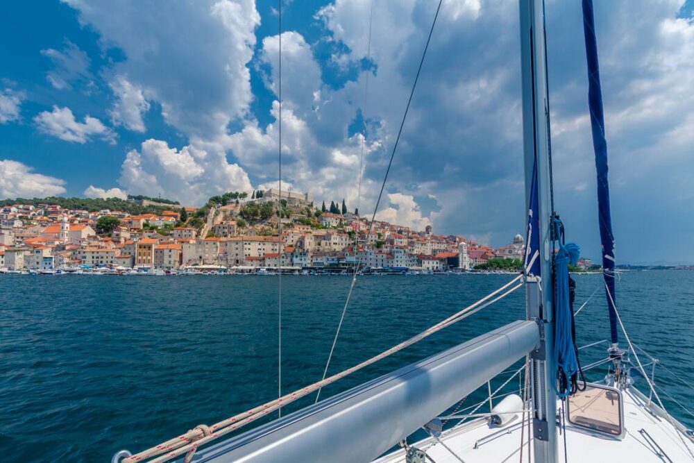October private yacht charter