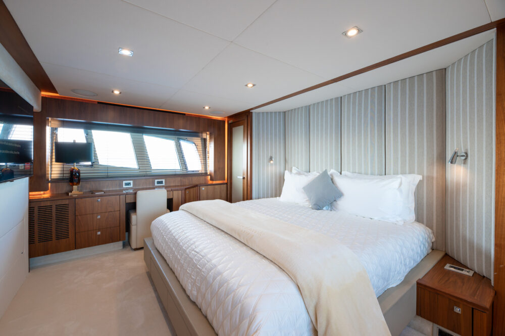 Master cabin onboard Blade-6