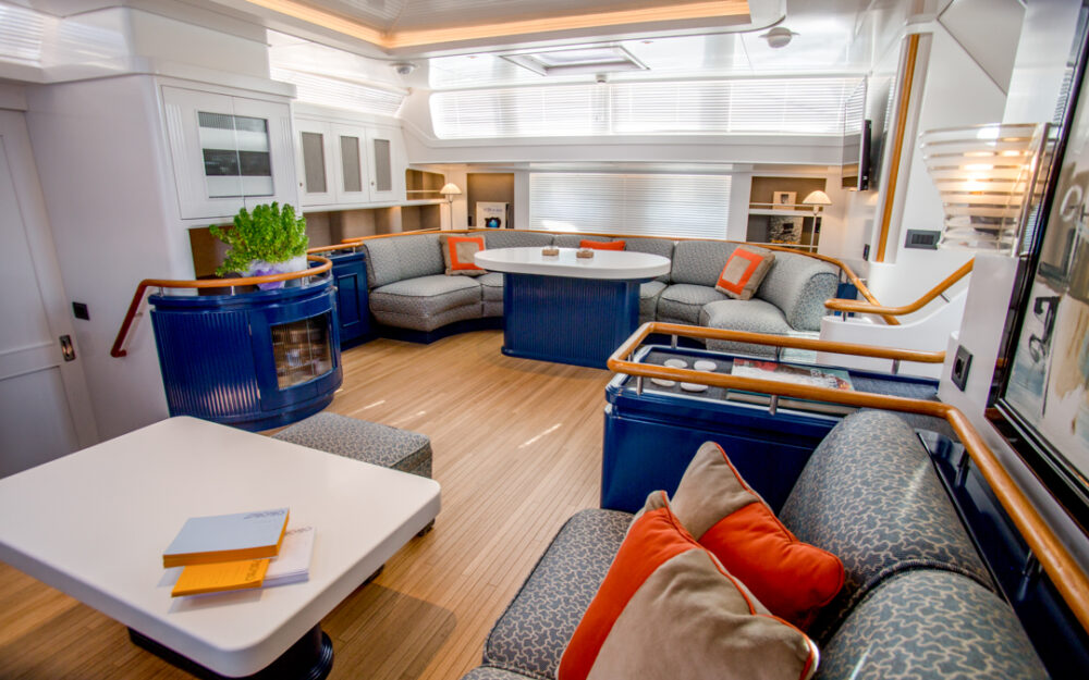 Spacious Lounge For a Winter Caribbean Yacht Charter Aboard AFAET
