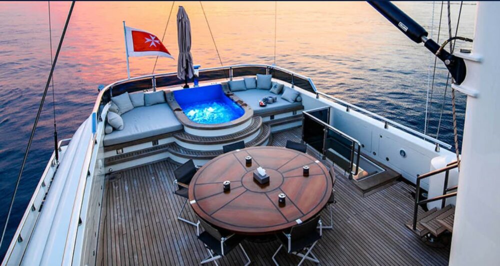 Majestic glass bottom jacuzzi on extravagant Mediterranean Yacht Charter On ARESTEAS