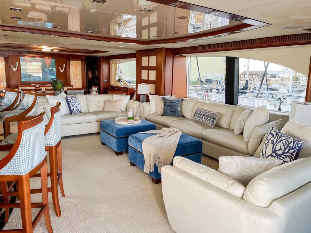 Interior Salon Aboard VIVERE BVI Yacht Charter