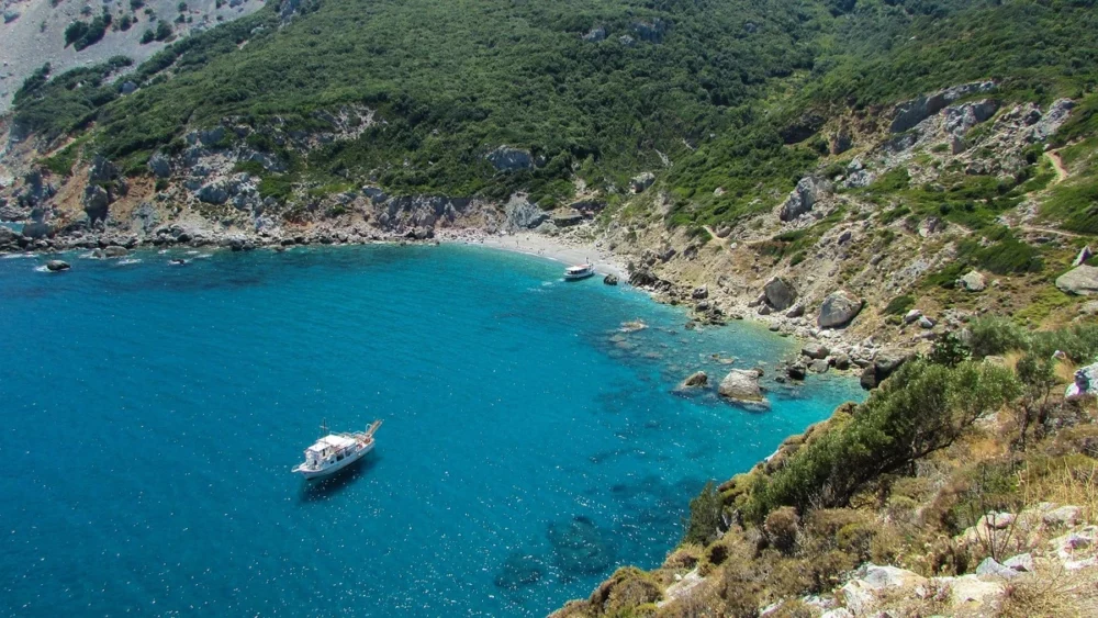 Island Hopping | Skiathos to Skiathos Greece Itinerary