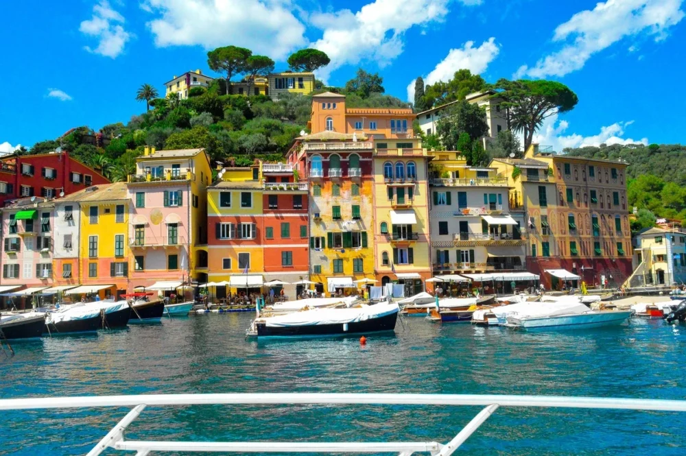5 Reasons To Charter A Luxury Yacht In Italy