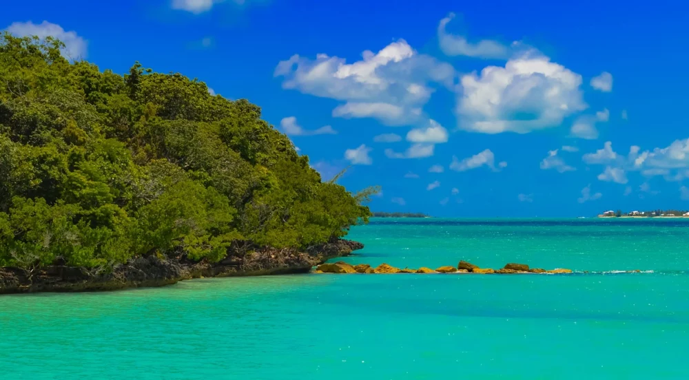 Abacos Islands Yacht Charter: Explore Paradise!