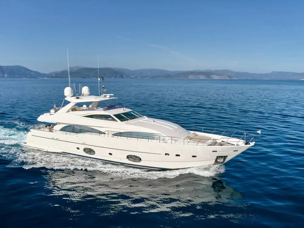 Charter M/Y PAREAKKI in Greece