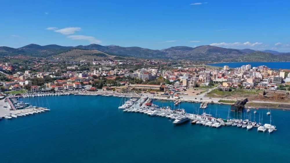 Summer on Greek Yacht WIND-OF-CHANGE