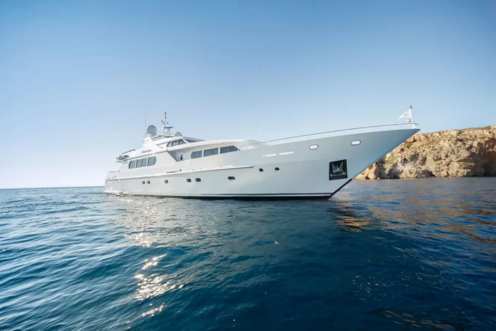 lunch aboard greek motor-yacht milos-at-sea