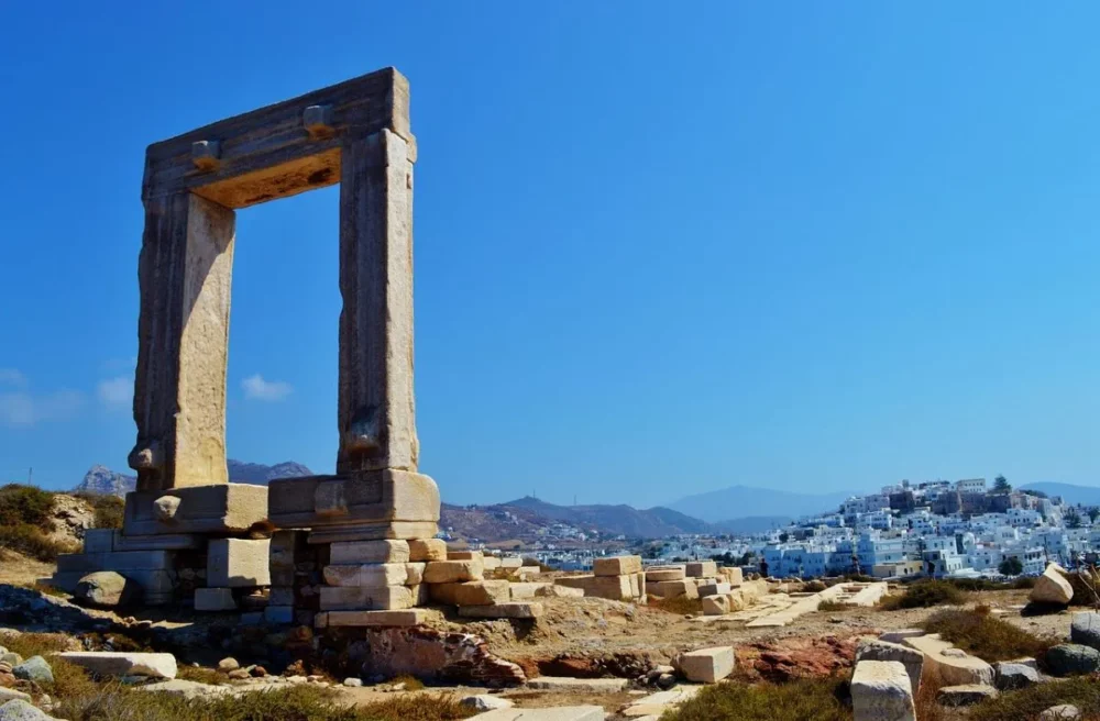 Cycladic islands charter itineraries