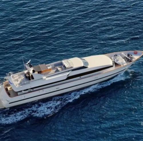 luxury yacht rental vacations