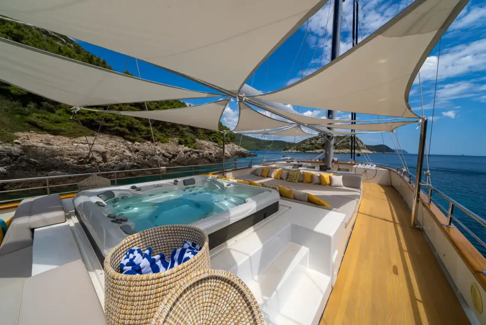 Dalmatino Croatia yacht