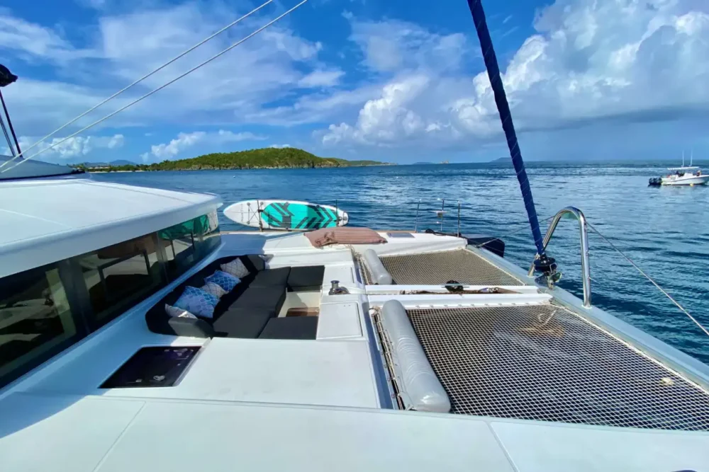 belize catamaran ventana al mar forward deck with a forward cockpit