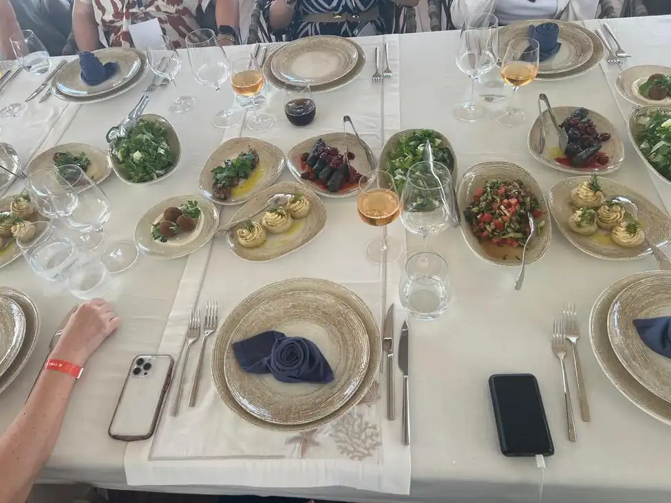 Best Lunches from TYBA 2025: DE LOVE