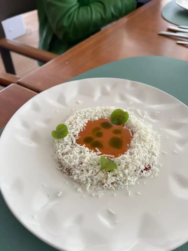 Best Lunches from EMMYS 2025 -Elly