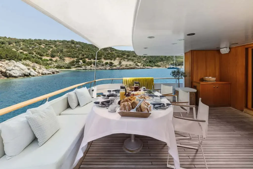 Karma - alfresco dining