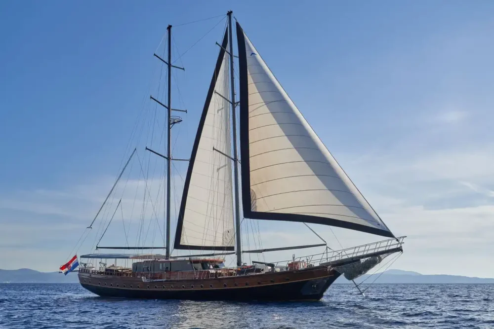 Stella Maris Croatia Motorsailer - Affordable Yacht Charter in Croatia