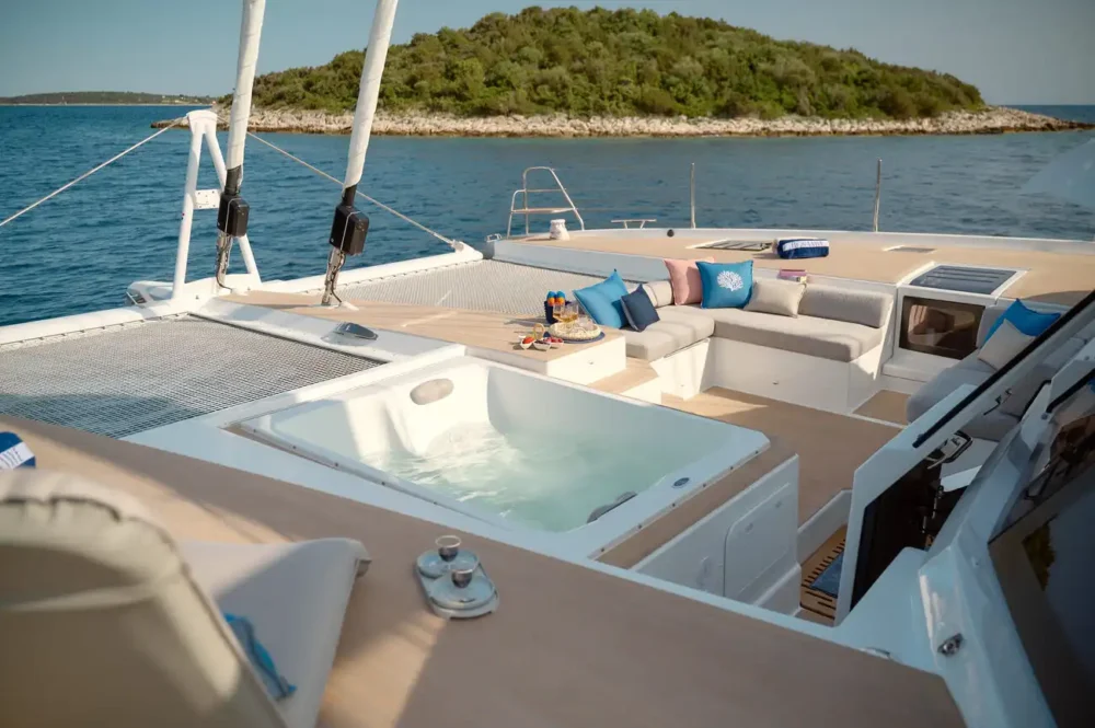 jacuzzi croatia catamaran