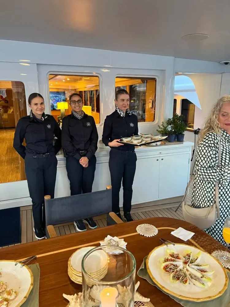 Itoto Greece Motor Yacht crews