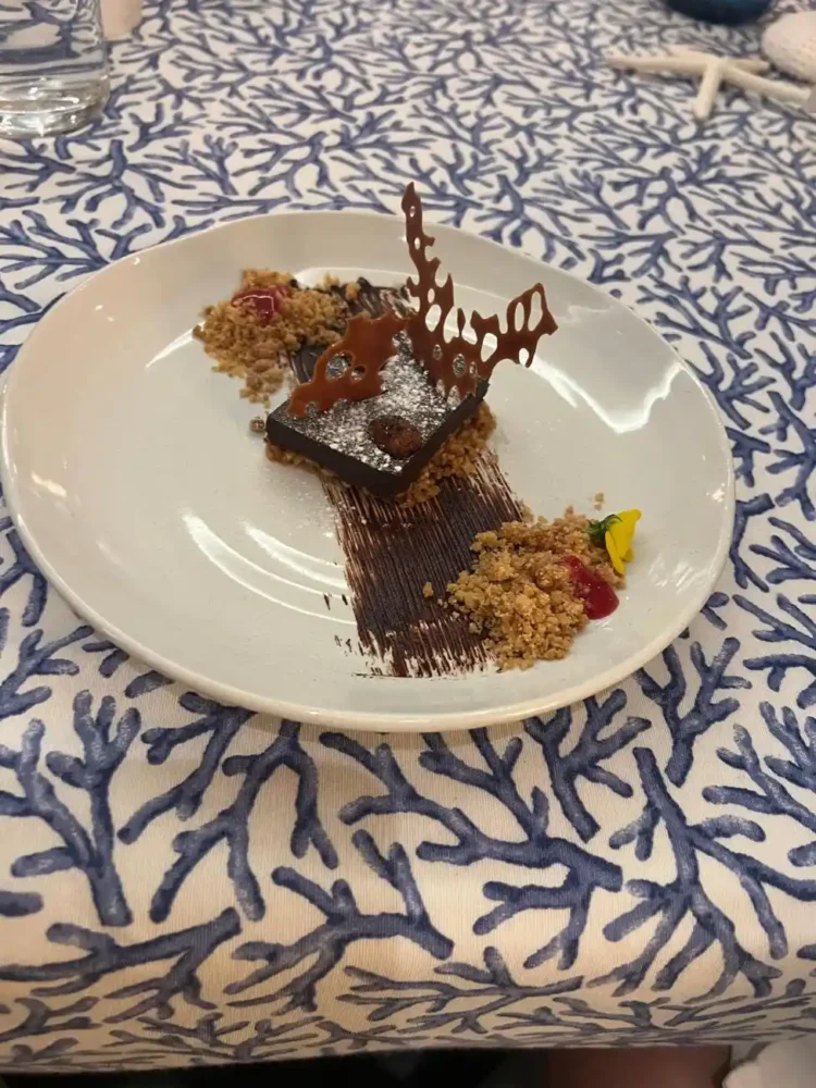 Itoto Greece Motor Yacht dessert