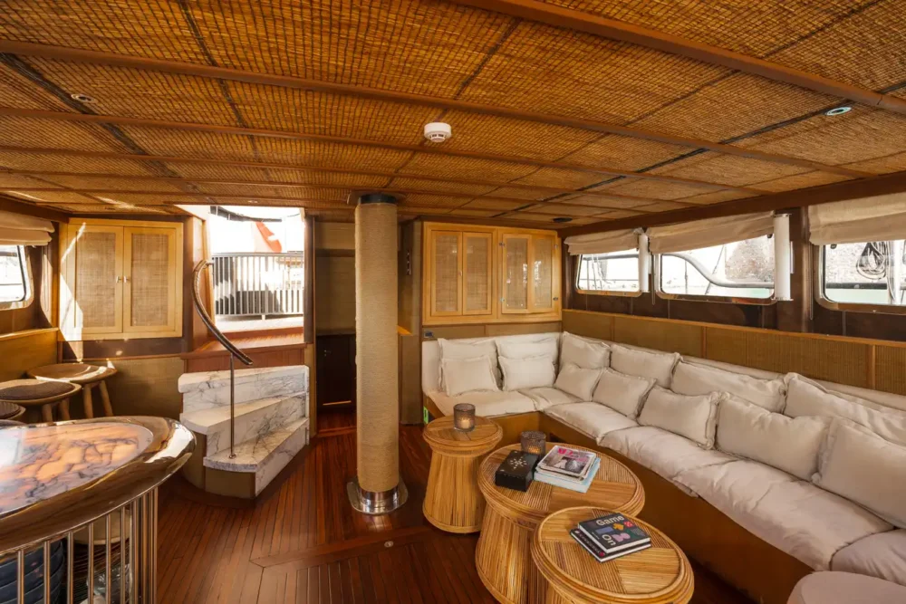 gulet charter main saloon