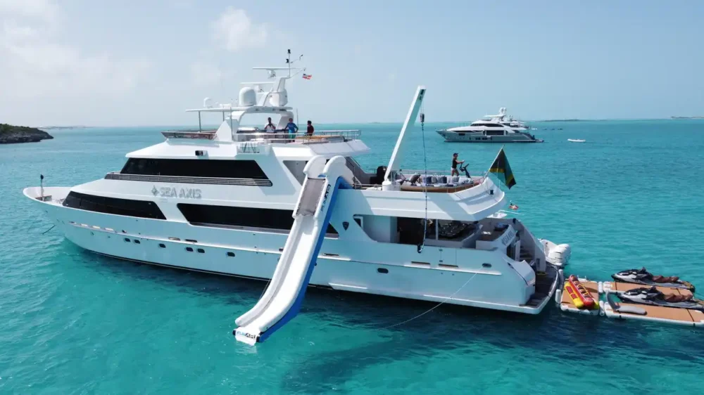 12-Guest Motoryacht in the Bahamas - Sea Axis