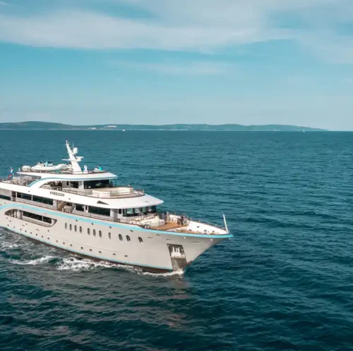 Freedom - Motor Yachts for Large Groups
